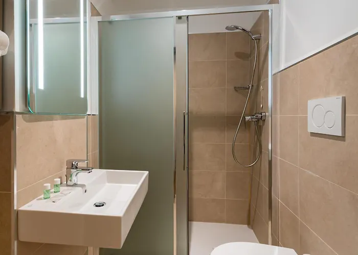 מלון Pietralata Tiburtina 3*